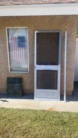 Screen door