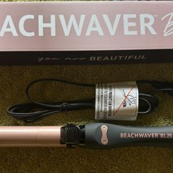 Beachwaver B1.25 Curling Iron - NEW