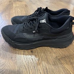 VANS  CROSSPATH MTE BLACK SIZE 13
