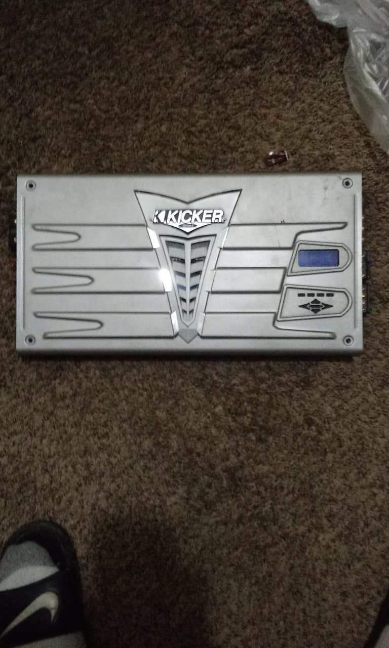 Kicker amp