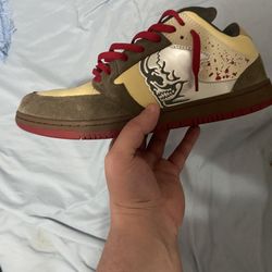 chain saw warren lotas 