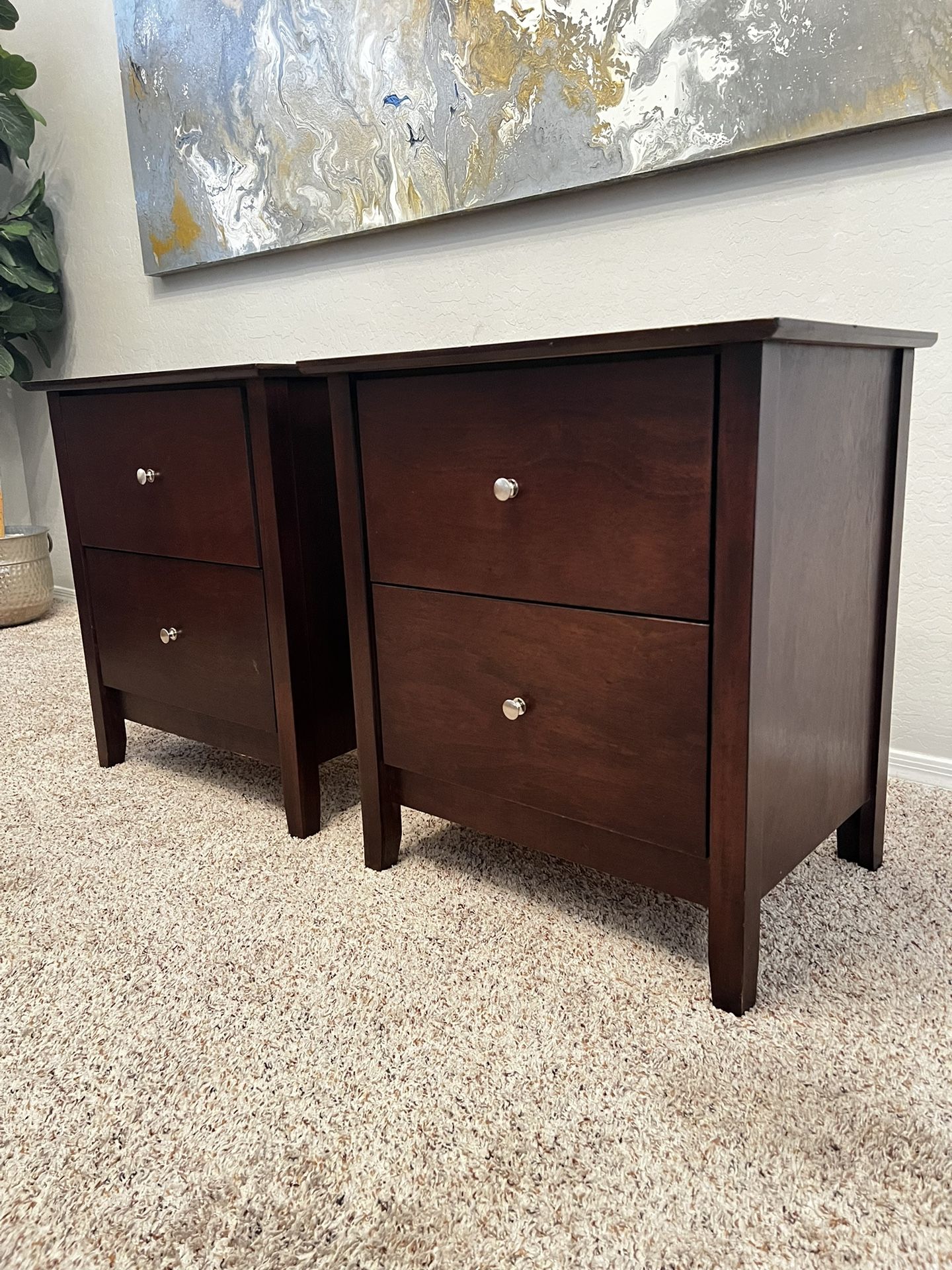26” Tall Pair Of Two Solid Wood Brown Mahogany Nightstands Set- Dovetail Drawers And Silver Knobs