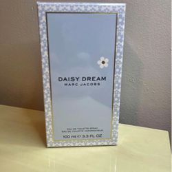 Marc Jacobs Daisy Dream Perfume 