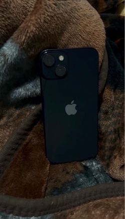 iPhone 13 midnight blue