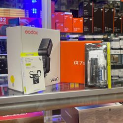 Sony A7 IV +godox V480+ Angelbird SD Card + Cleaning Kit 