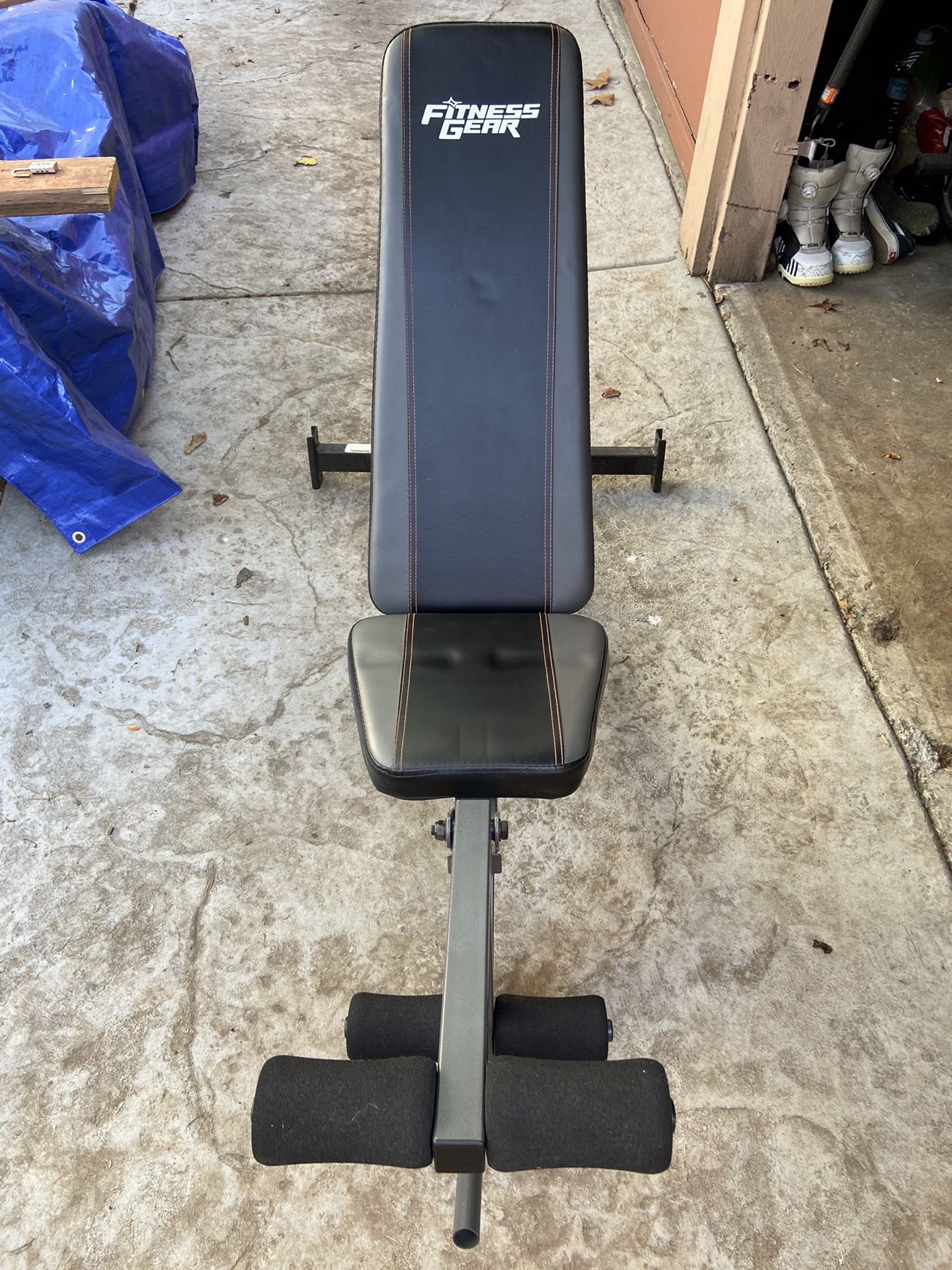 Adjustable Weight Bench With Leg Curl And Leg Extension