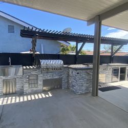 Custom BBQ ISLAND / Outdoor Kitchen 