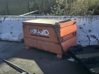 Rigid box