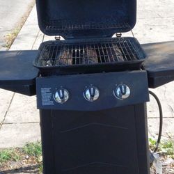 Three burner gas barbecue for sale