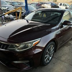2019 KIA Optima