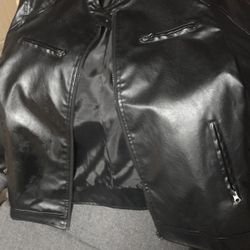 Leather Jacket - Biker Jacket Mens Large $15
