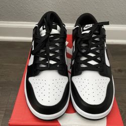 Panda Dunks Size 7.5 