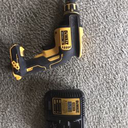 Dewalt 20v Drywall Gun W/charger