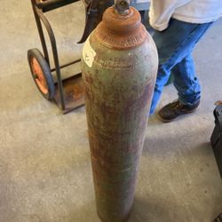 Oxygen Cylinder 