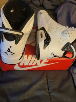 Air Jordan 6 White Black Speckle Sneakers size 10.5 mens