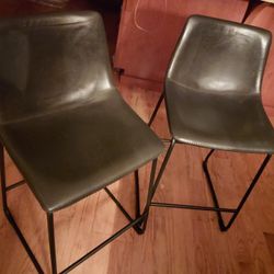 Sleek Leatherette Countertop/Island Stools