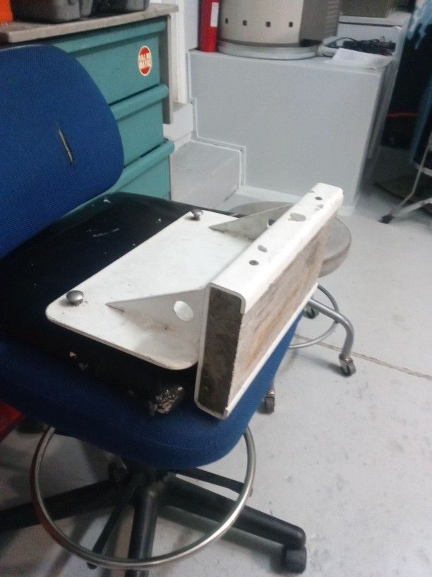 Mount For Outboard