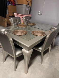 Dinning table