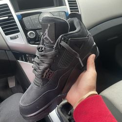 Black Cats Jordan Retro 4 