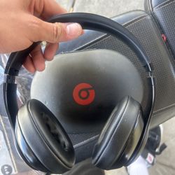 Headphones Beats Studio 3