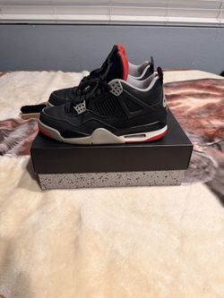 Air Jordan 4 Bred 2019 Size 9