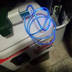 Blue Flowing Light Up Usb Charger New
