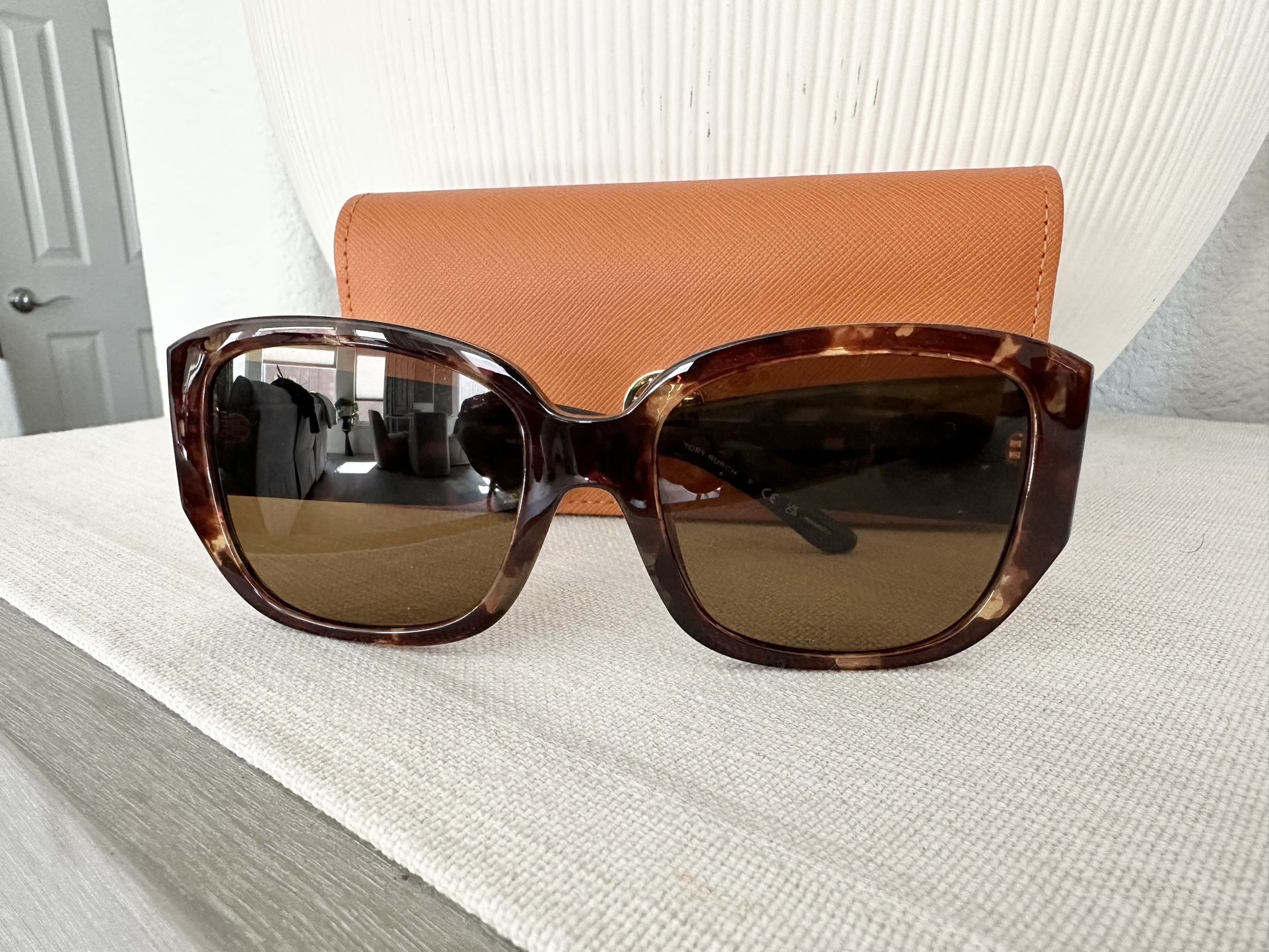 Tory Burch Sunglasses (women’s)