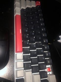 Selling wired mechanical keyboard and wireless steel series rival 3