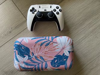 Polaroid pink Bluetooth speaker