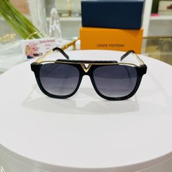 Louis Vuitton Men's Sunglasses for sale