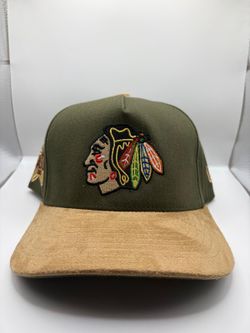 Chicago Blackhawks Hats. Brand new Hats. Cachuchas y Gorras nuevas. Western, truckers, and sports hats. Located in HESPERIA. INVENTORY 1