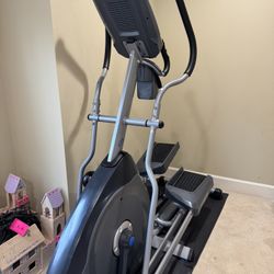 Elliptical trainer machine