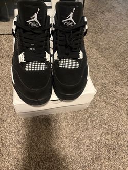 Jordan 4 white thunder size 12