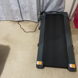 Brand New Portable Treadmill Gives a Great Workout No Noise and Easy Portability . Perfect For Apartment Or Upstairs Room 