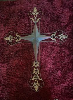 huge rustic cross