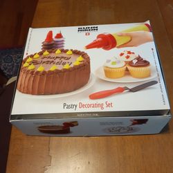 Pastry Decorating Tools And Other Kitchen Items