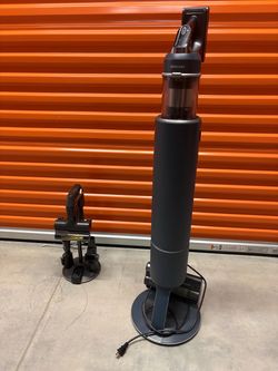Bespoke Samsung cordless vacuum with filter bags
