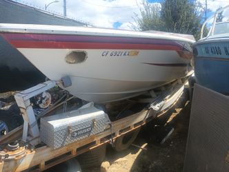 1978 Wellcraf 30 Footer Hull No Engines $3000 Obo