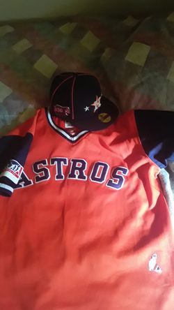 Throwback nice jersey. Astros and hat