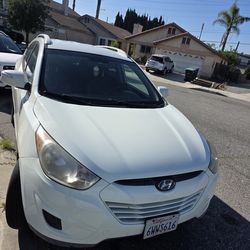 2012 Hyundai Tucson