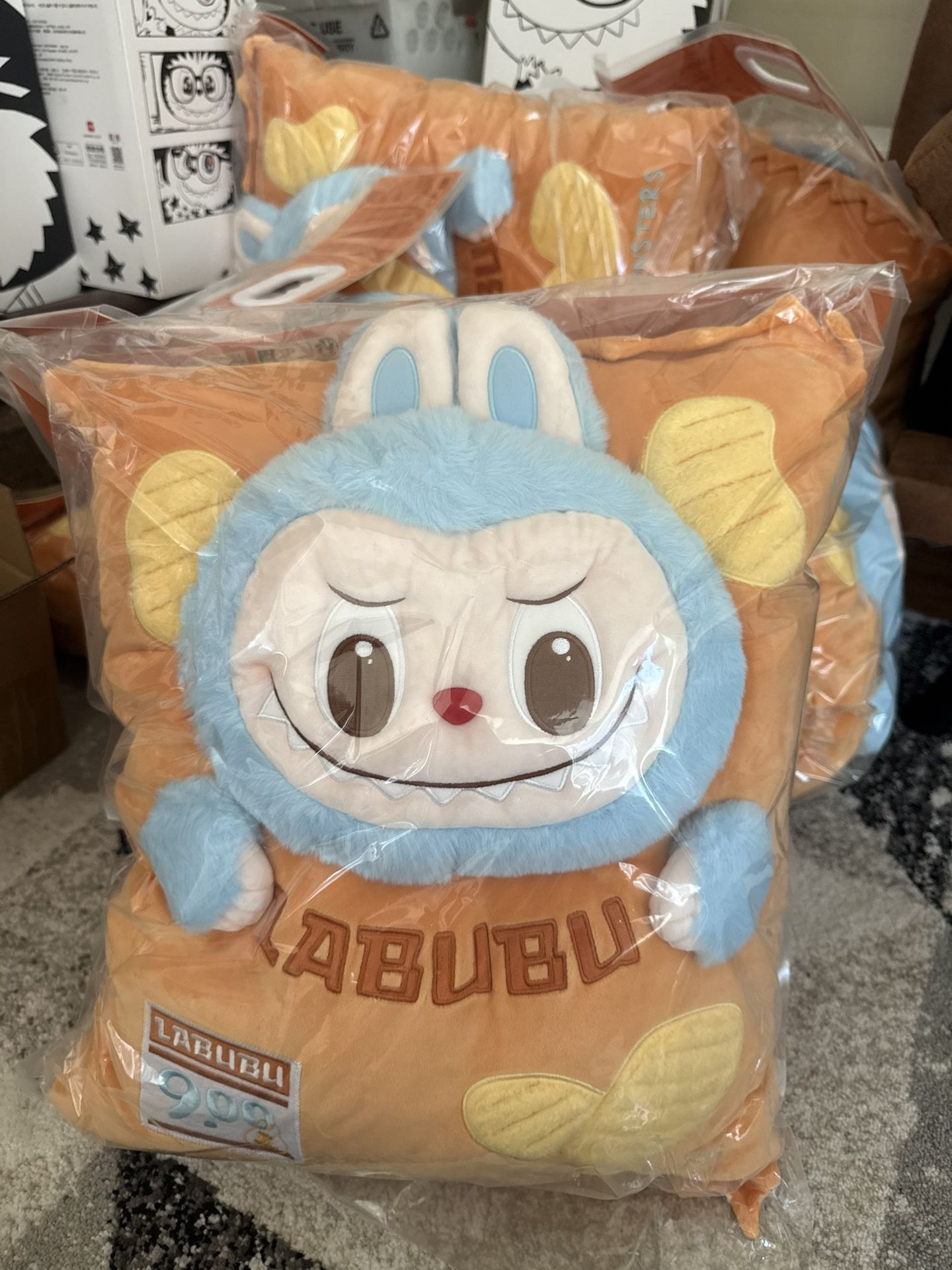 THE MONSTERS Wacky Mart Series-Pillow (Chips)