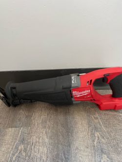 Milwaukee M18 FUEL 18V Lithium-Ion Brushless Cordless Super SAWZALL Reciprocating Saw (Tool-Only)
