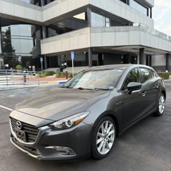 2017 Mazda 3 HatchBack 