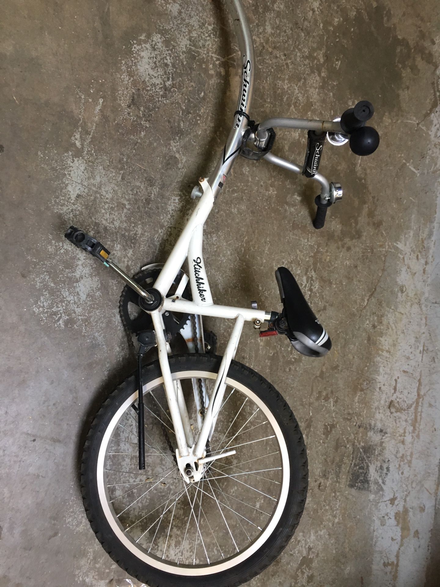 Schwinn Hitchhiker tandem bike attachment/ trailer for kids