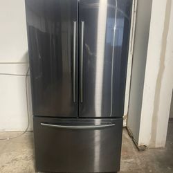 REFRIGERATOR—-free Delivery 🚚 