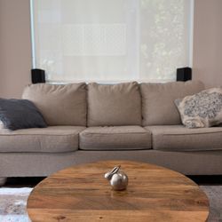 Beige Sofa Bed – Pull-Out Queen Sleeper, Excellent Condition