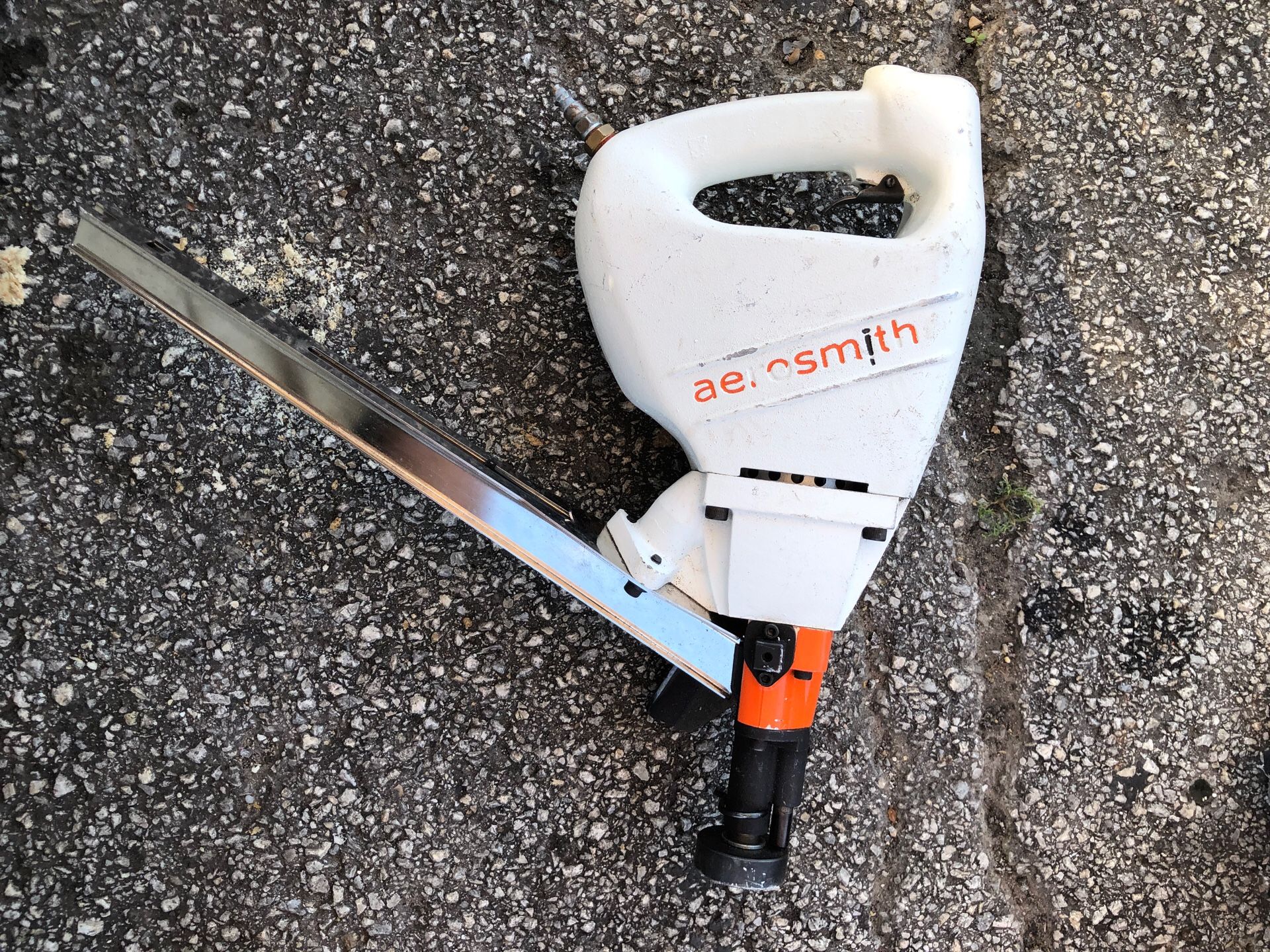 Aerosmith CT90 nail gun