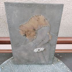 Small novelty artwork