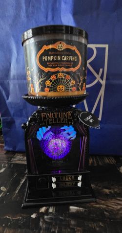 Bath & Body Works light up glow in the dark fortune teller candle pedestal with free candle