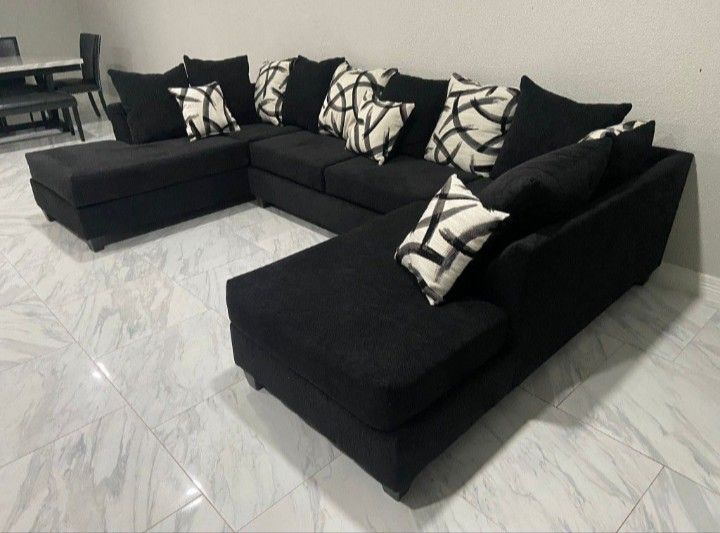 New Black Dbl Chaise Sectional With Free Delivery 